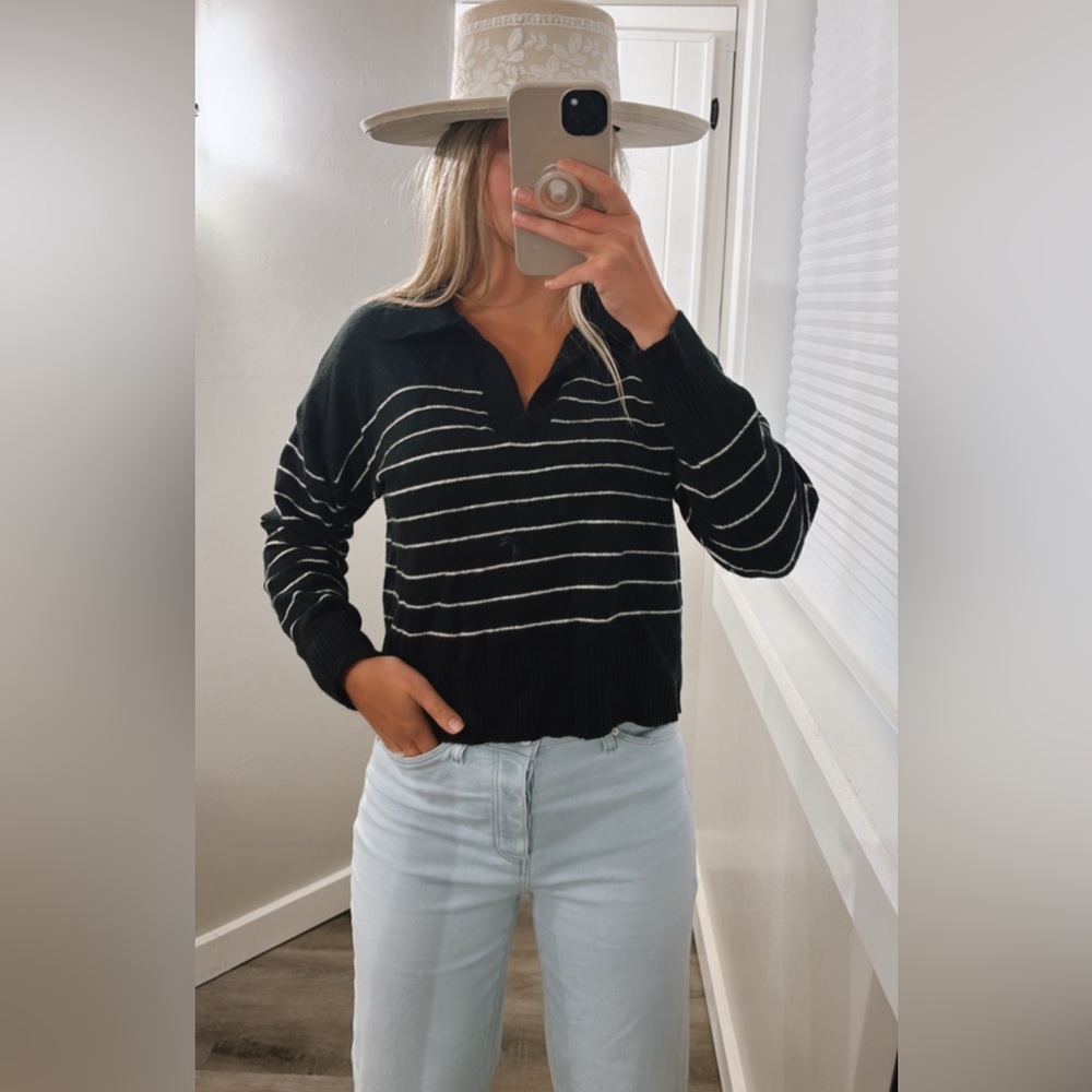 Weekend Los Angeles Amelia Sweater Stripe black white medium